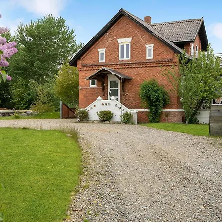 Lovely In With Wifi Apartment